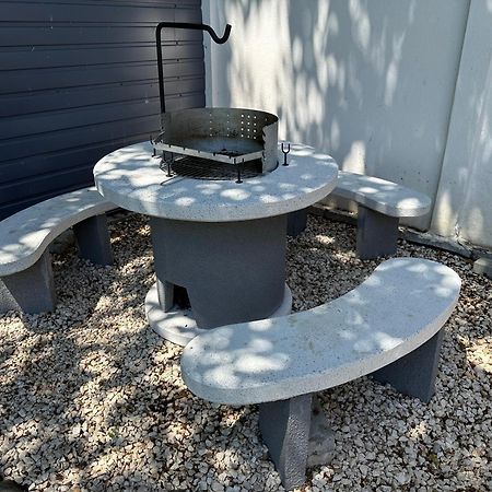 Voeroesmarty Apartmanhaz Mako Bagian luar foto