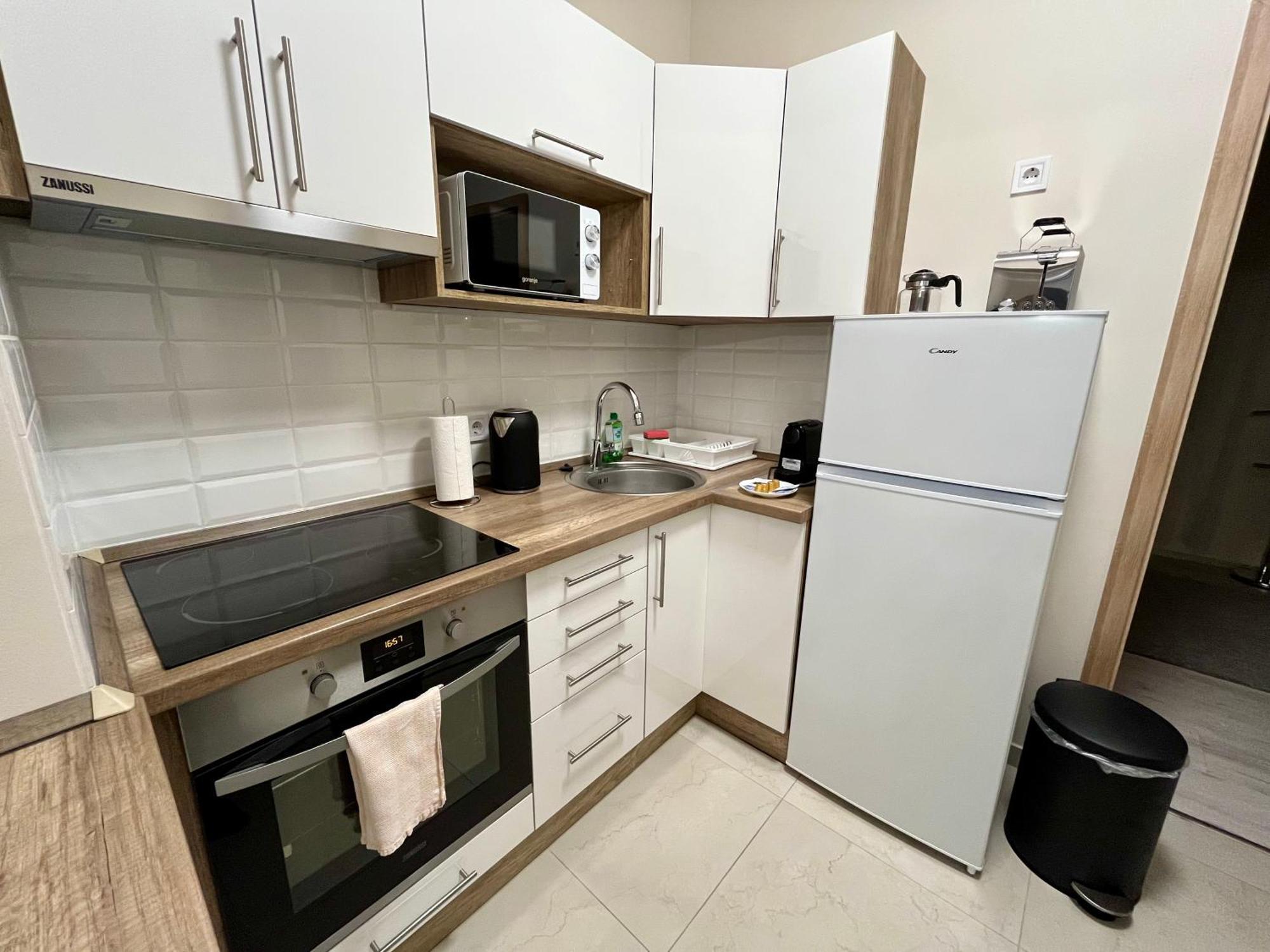 Voeroesmarty Apartmanhaz Mako Bagian luar foto