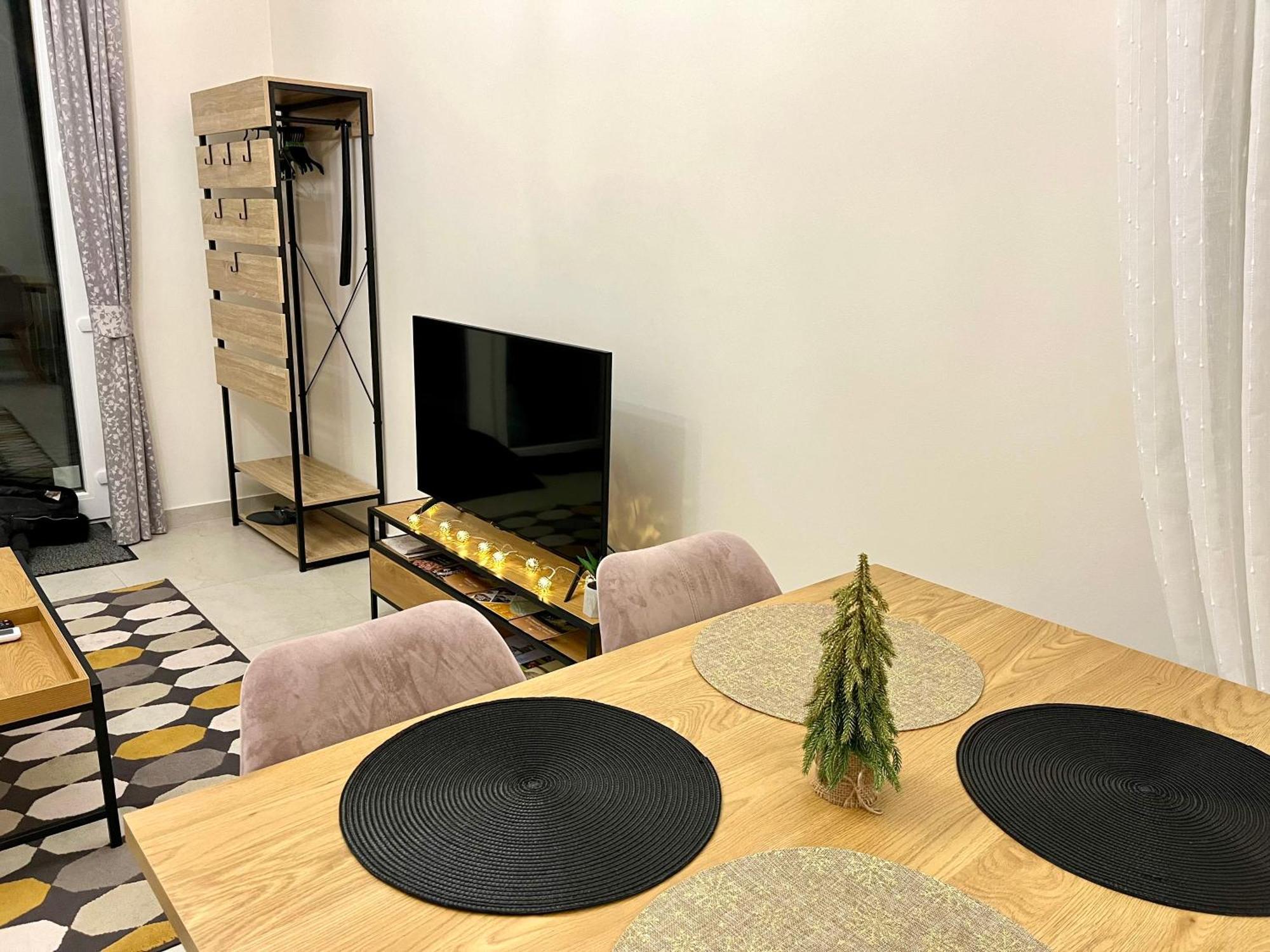 Voeroesmarty Apartmanhaz Mako Bagian luar foto