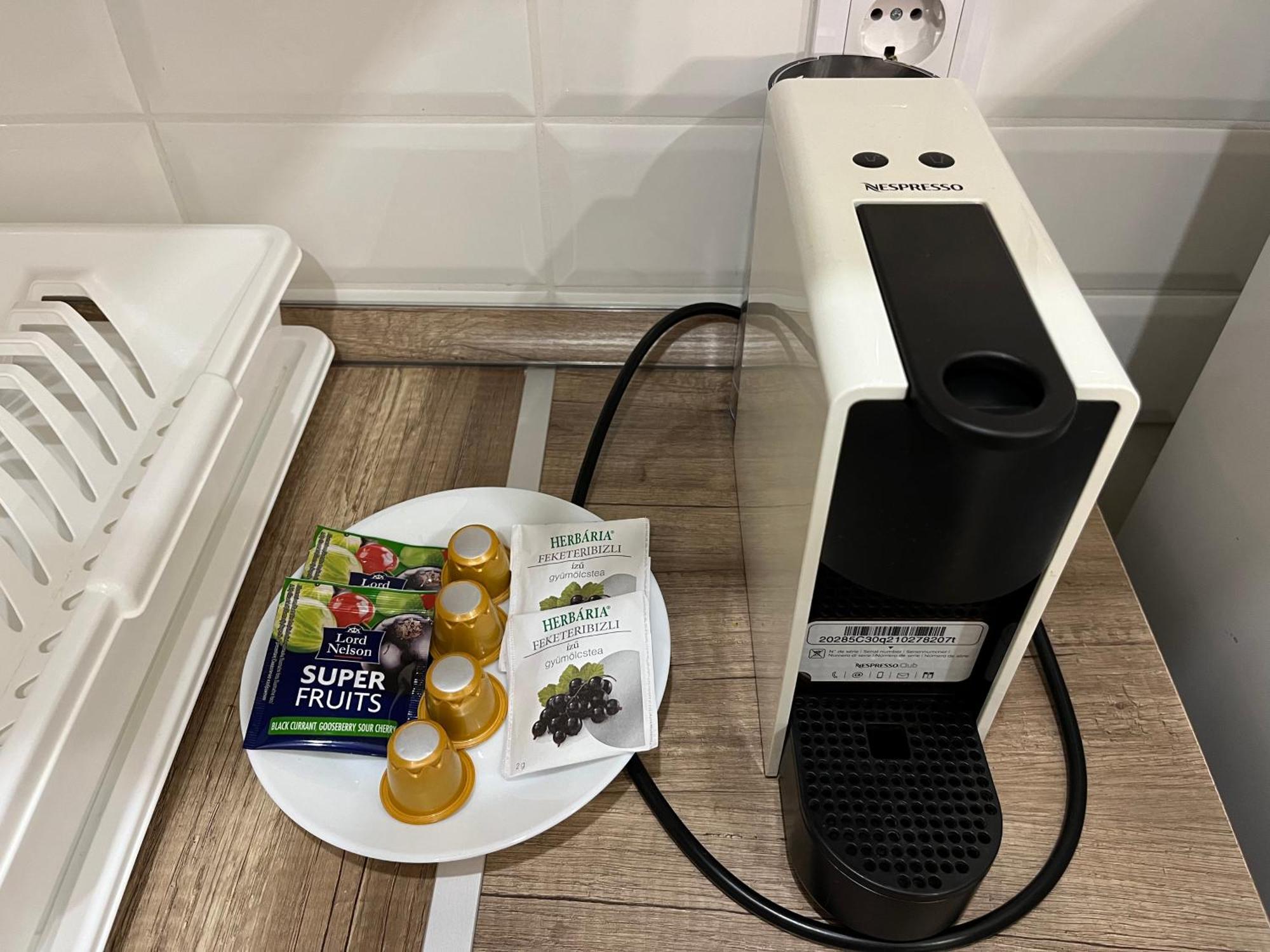 Voeroesmarty Apartmanhaz Mako Bagian luar foto