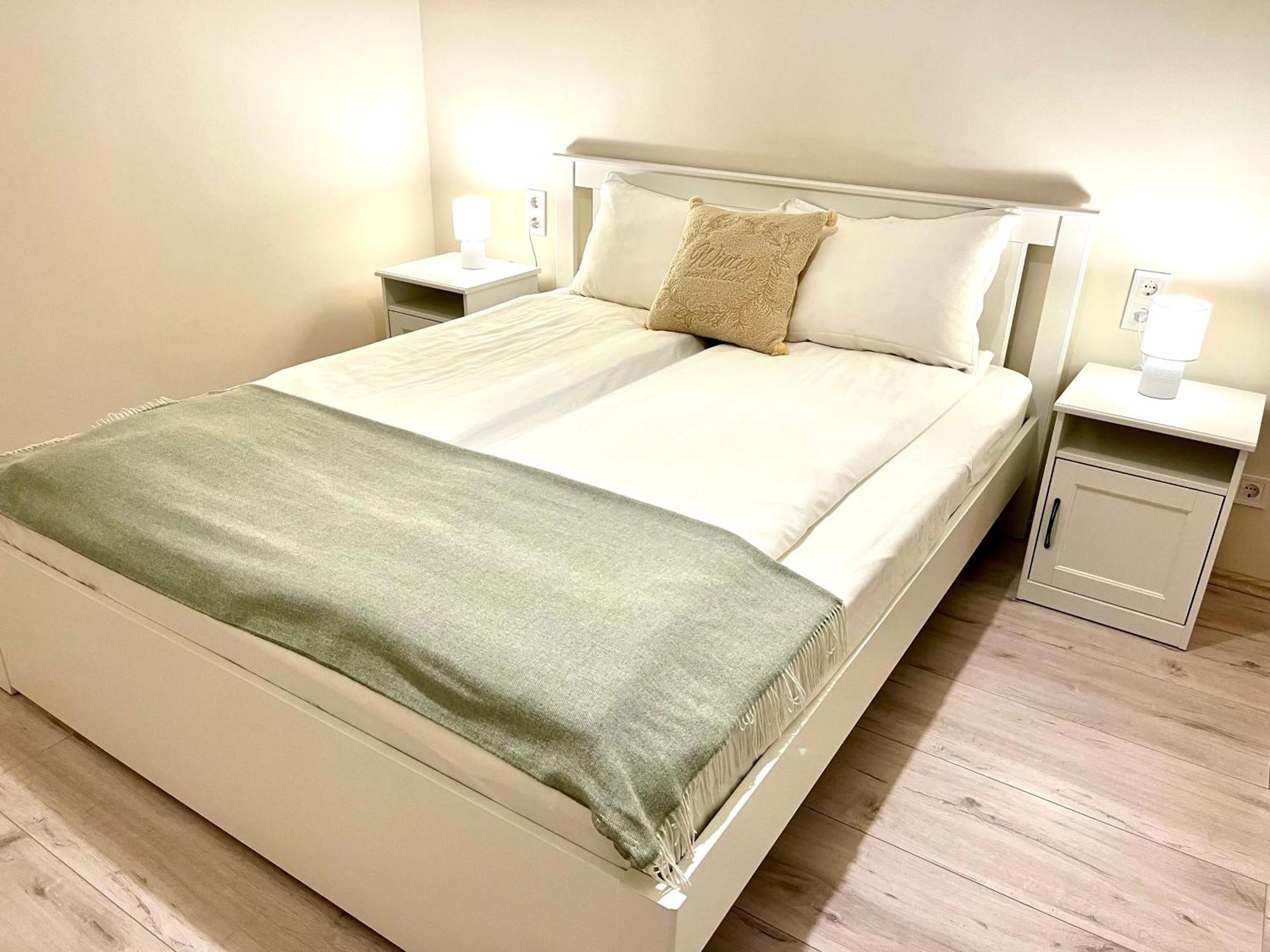 Voeroesmarty Apartmanhaz Mako Bagian luar foto